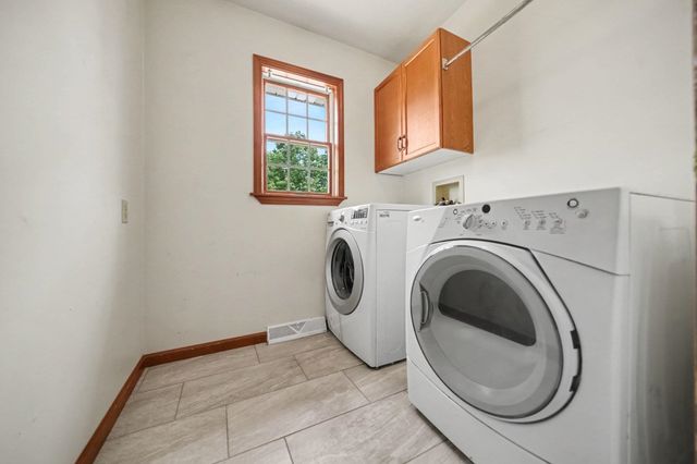 58674 Baugo Crossing, Elkhart, IN 46517