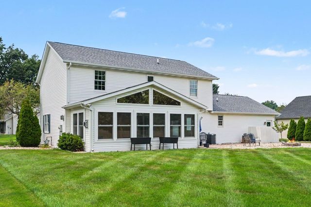 58674 Baugo Crossing, Elkhart, IN 46517