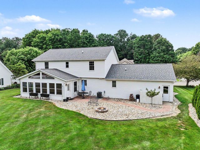 58674 Baugo Crossing, Elkhart, IN 46517