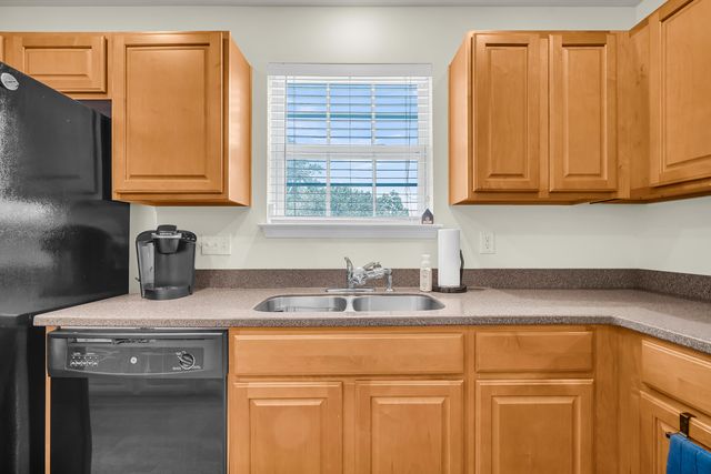 3000 Poplar Grove Place, Summerville, SC 29483