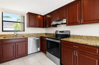 202 LAKEWOOD Drive 11B, Jupiter, FL 33458