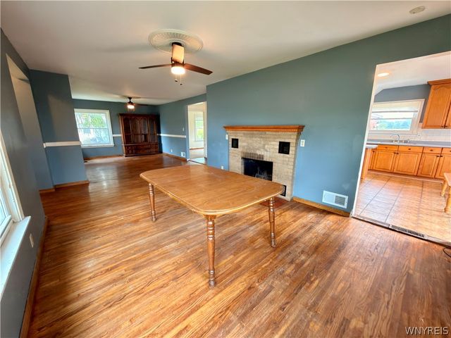 5945 Ward Road, Lewiston, NY 14132