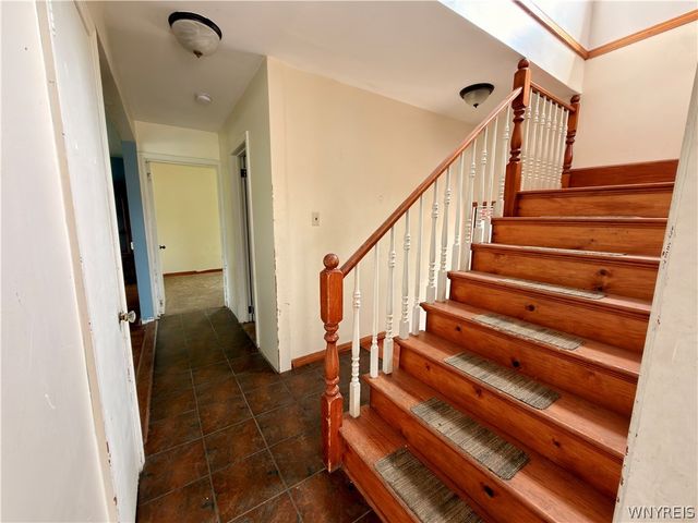 5945 Ward Road, Lewiston, NY 14132