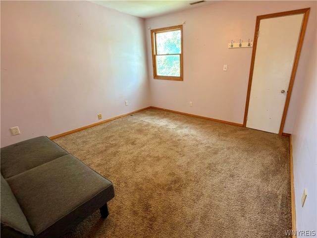 5945 Ward Road, Lewiston, NY 14132