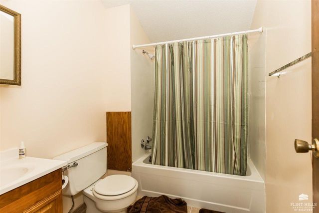 104 10th Street, Ogden, KS 66517