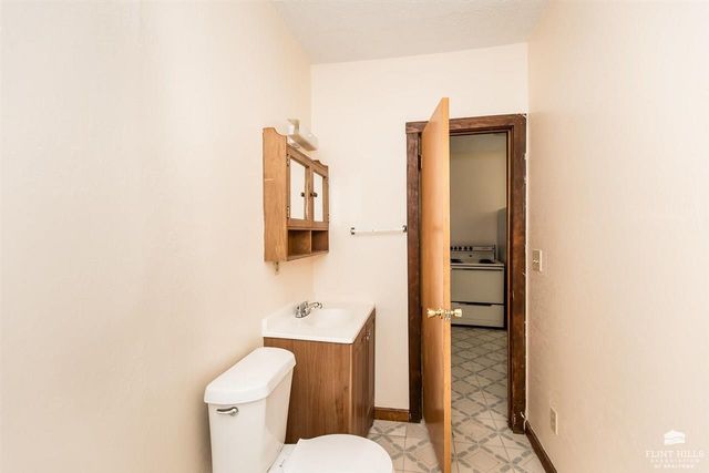 104 10th Street, Ogden, KS 66517