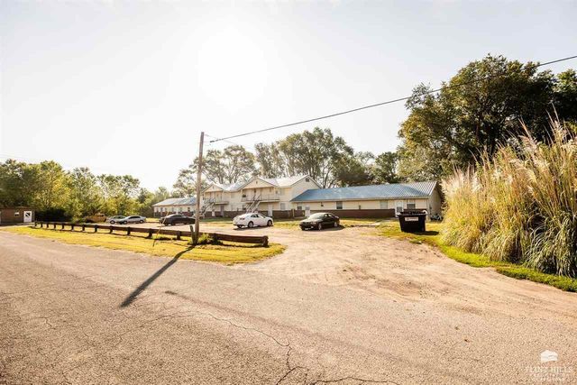 104 10th Street, Ogden, KS 66517