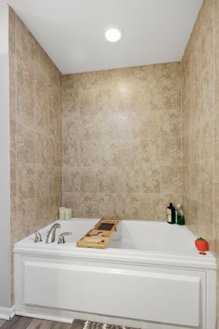 11834 Broadway, Crown Point, IN 46307
