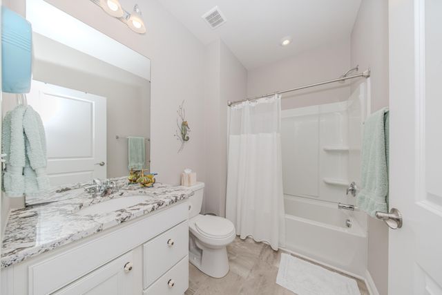 3380 Roslyn Drive, Ypsilanti, MI 48197