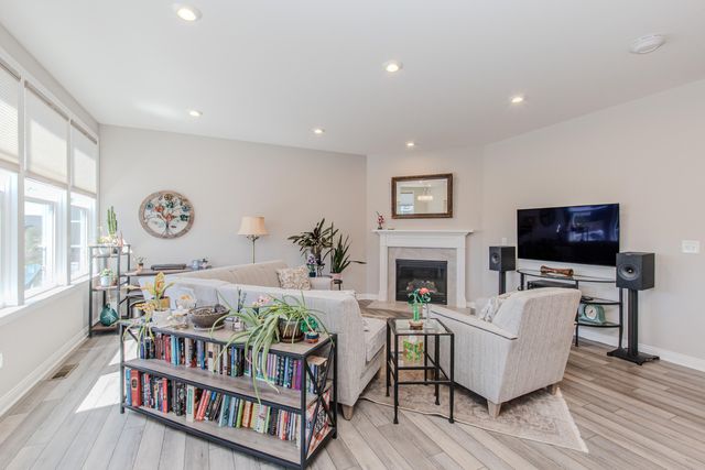 3380 Roslyn Drive, Ypsilanti, MI 48197
