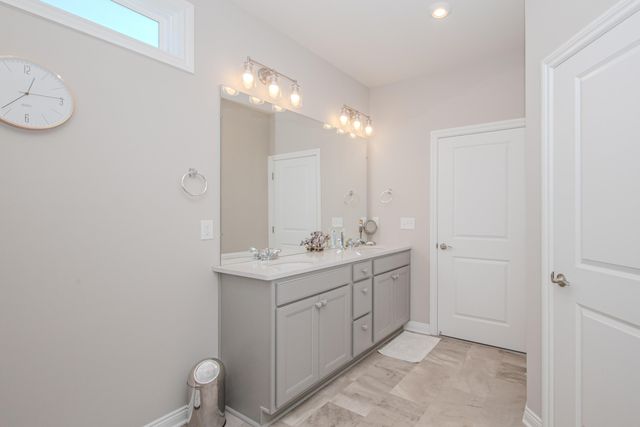 3380 Roslyn Drive, Ypsilanti, MI 48197