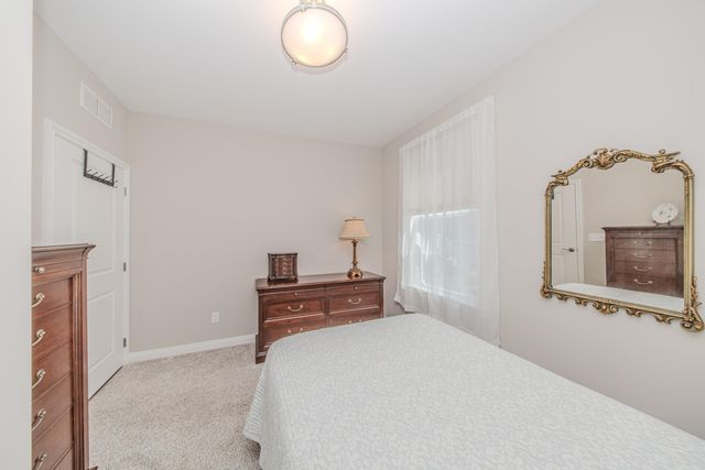 3380 Roslyn Drive, Ypsilanti, MI 48197