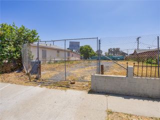 13120 S Main Street, Los Angeles, CA 90061