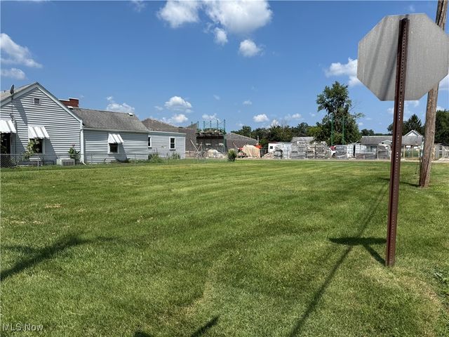 1819 7th Street, Parkersburg, WV 26101