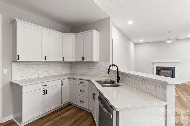 11619 Planters Estates Drive, Charlotte, NC 28278