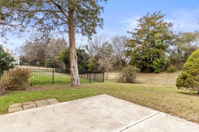 11619 Planters Estates Drive, Charlotte, NC 28278
