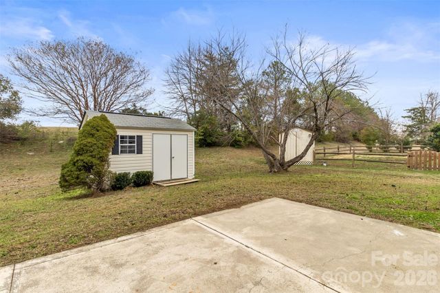 11619 Planters Estates Drive, Charlotte, NC 28278