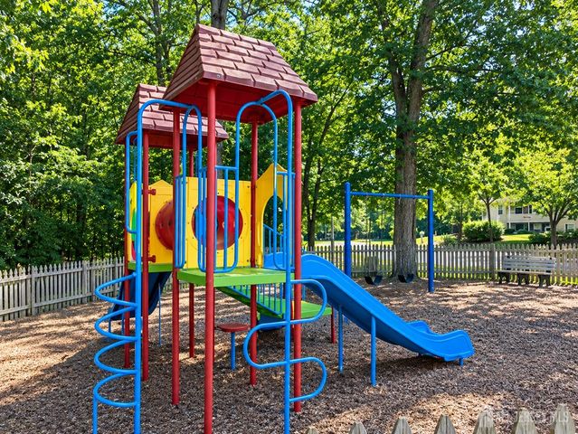 405 Chester Court 405, Helmetta, NJ 08828