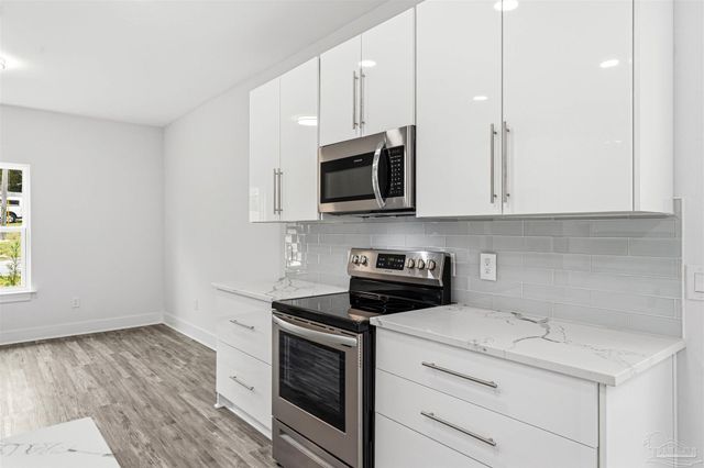 4446 Old Antioch Rd, Crestview, FL 32536