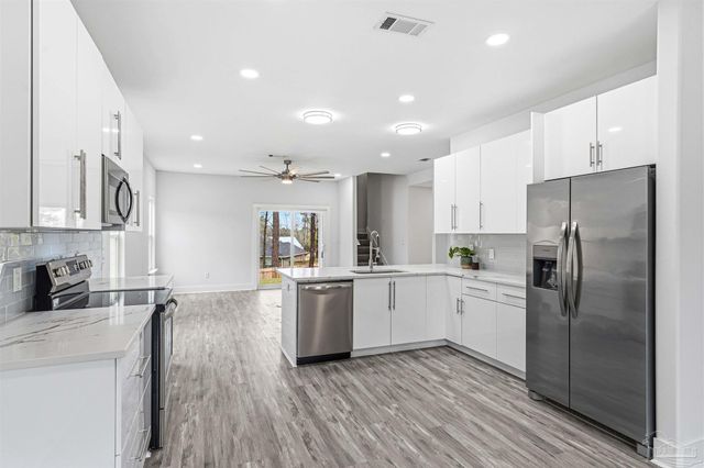 4446 Old Antioch Rd, Crestview, FL 32536