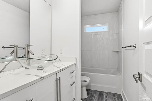 4446 Old Antioch Rd, Crestview, FL 32536