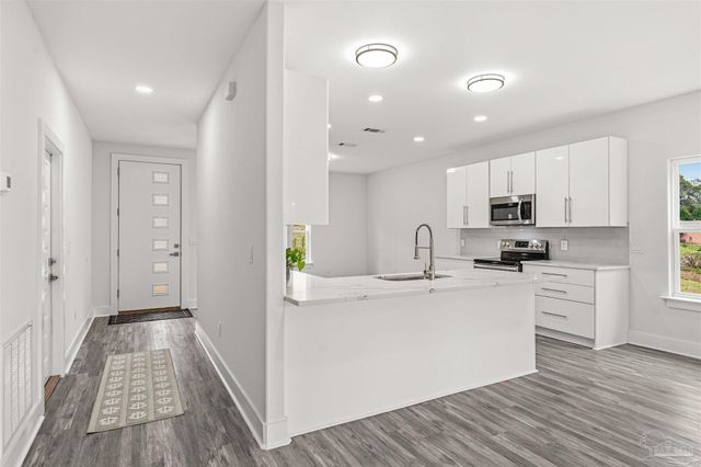 4446 Old Antioch Rd, Crestview, FL 32536