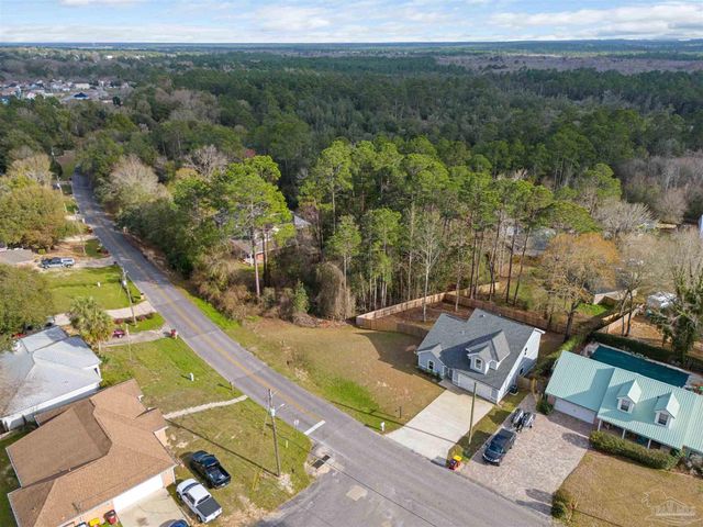 4446 Old Antioch Rd, Crestview, FL 32536