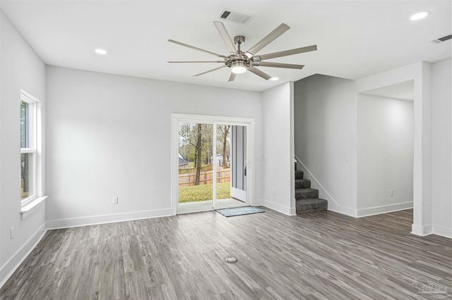 4446 Old Antioch Rd, Crestview, FL 32536