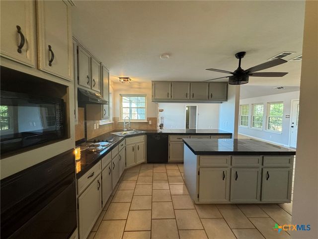 14425 S Fort Hood Street, Killeen, TX 76542