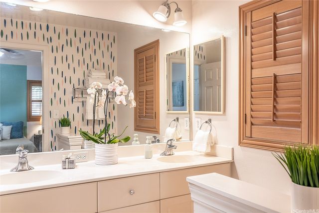 87-1980 Pakeke Street T-94, Waianae, HI 96792