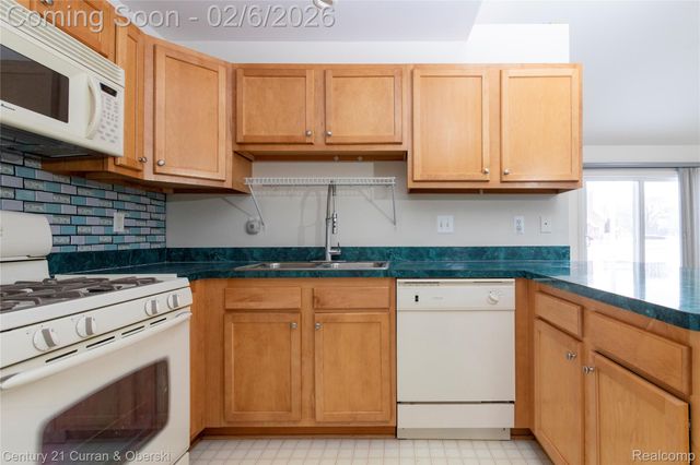 29412 Meadow Lane, Garden City, MI 48135