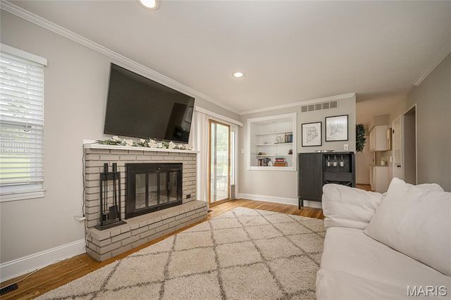 349 Nantucket Drive, Ballwin, MO 63011