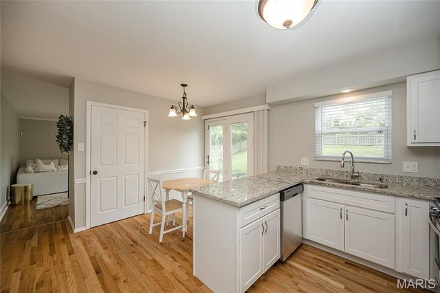 349 Nantucket Drive, Ballwin, MO 63011