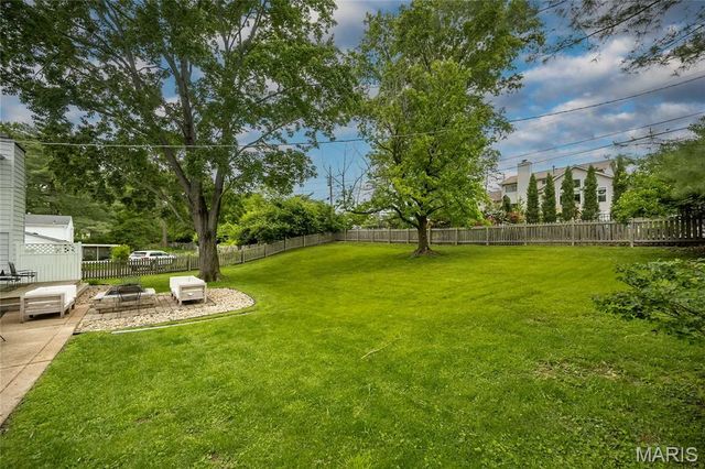 349 Nantucket Drive, Ballwin, MO 63011
