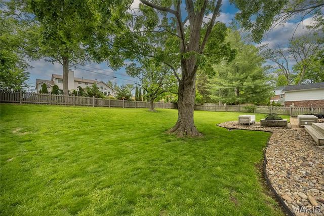 349 Nantucket Drive, Ballwin, MO 63011