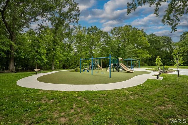 349 Nantucket Drive, Ballwin, MO 63011