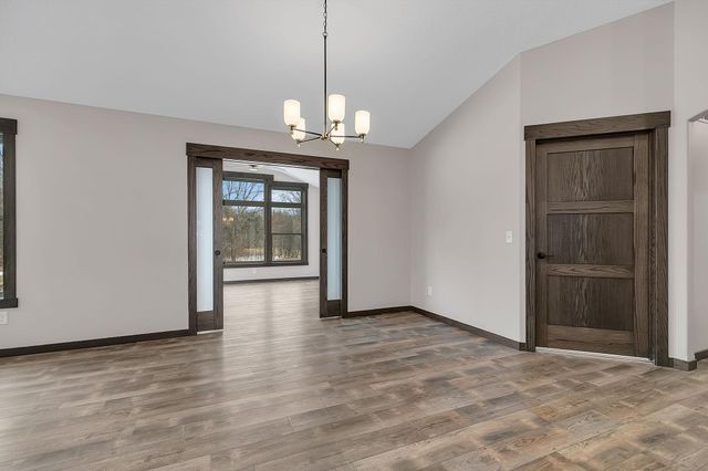 611 Brookwood Lane, Saint Cloud, MN 56303