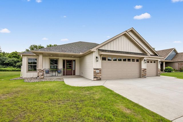 611 Brookwood Lane, Saint Cloud, MN 56303