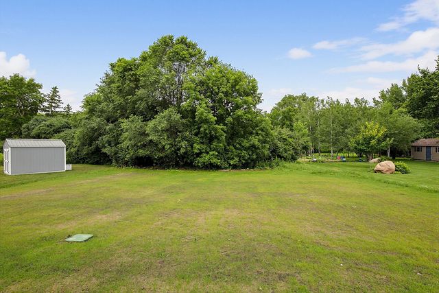 611 Brookwood Lane, Saint Cloud, MN 56303