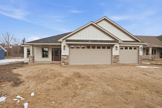 611 Brookwood Lane, Saint Cloud, MN 56303