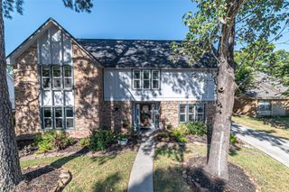 8211 Riverglade Drive, Houston, TX 77095