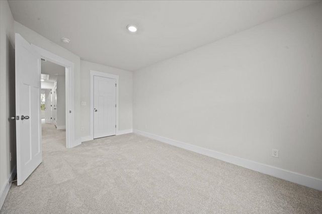 526 W Norvell Court, Spartanburg, SC 29307