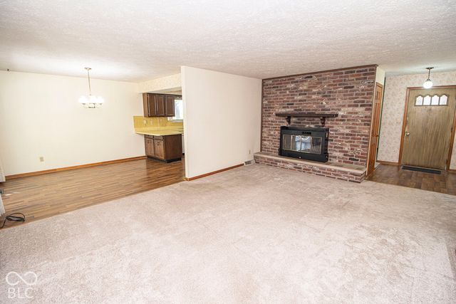 9015 E 256th, Arcadia, IN 46030