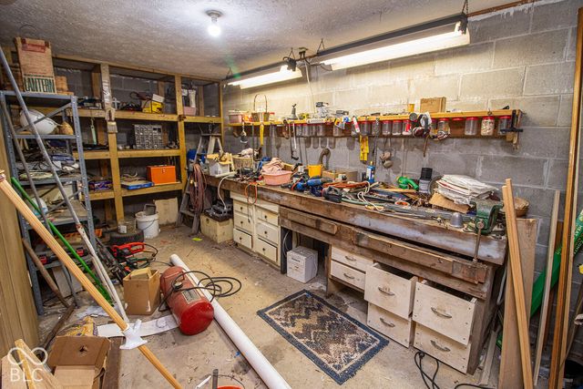 9015 E 256th, Arcadia, IN 46030