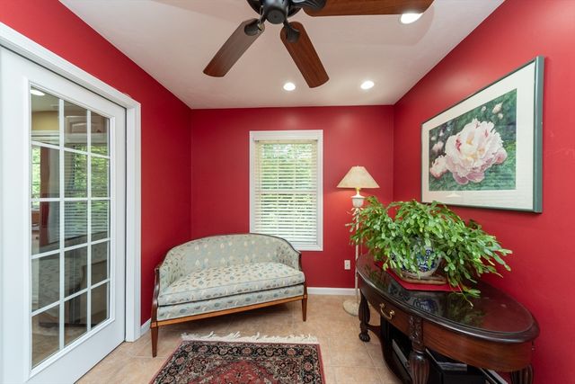 131 Old Westminster Rd, Hubbardston, MA 01452