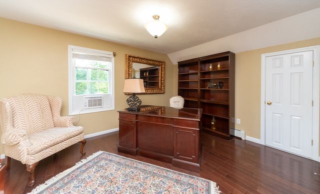131 Old Westminster Rd, Hubbardston, MA 01452