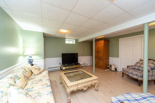 131 Old Westminster Rd, Hubbardston, MA 01452