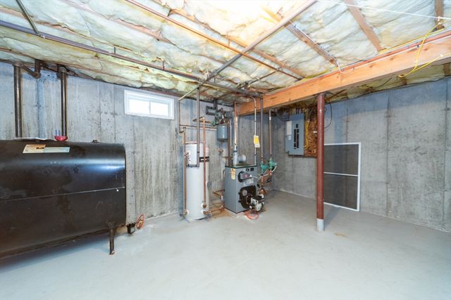 131 Old Westminster Rd, Hubbardston, MA 01452