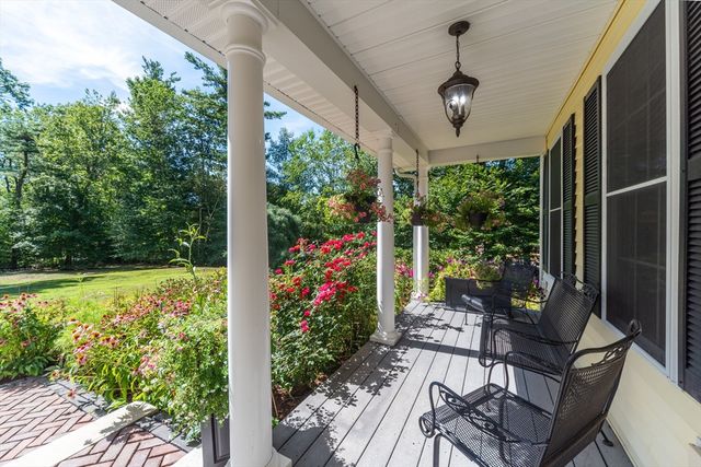 131 Old Westminster Rd, Hubbardston, MA 01452