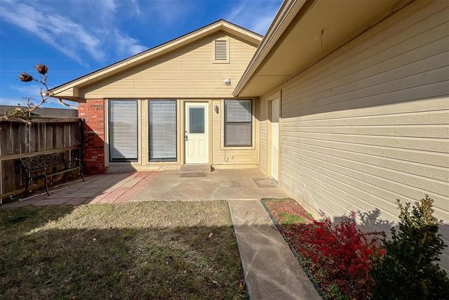 1225 Sequoyah Place, Edmond, OK 73003